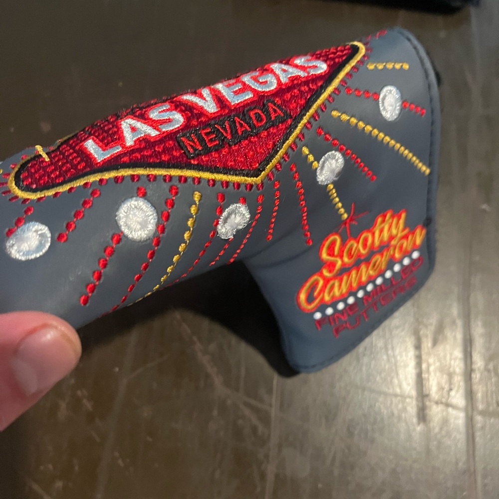 Scotty Cameron tour use only Headcover Vegas
